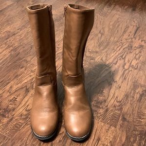 Girls Brown boots